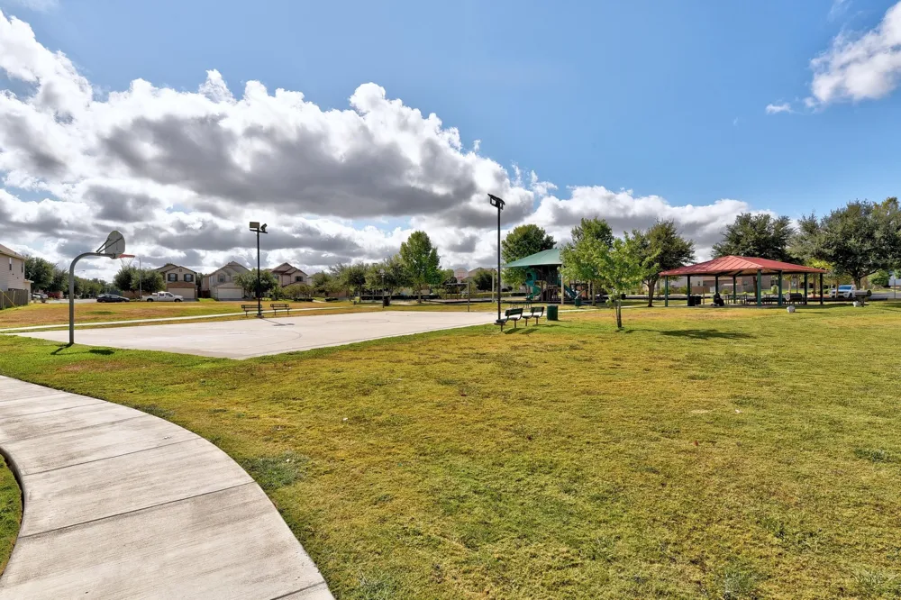 8600 Panadero Drive Austin, TX 78747
