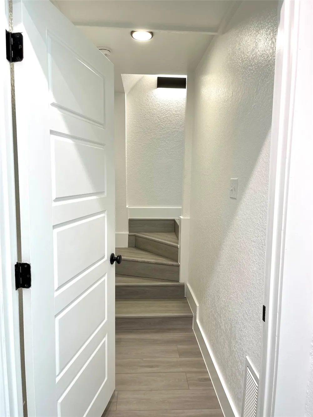 1301 Newning Avenue #B Austin, TX 78704