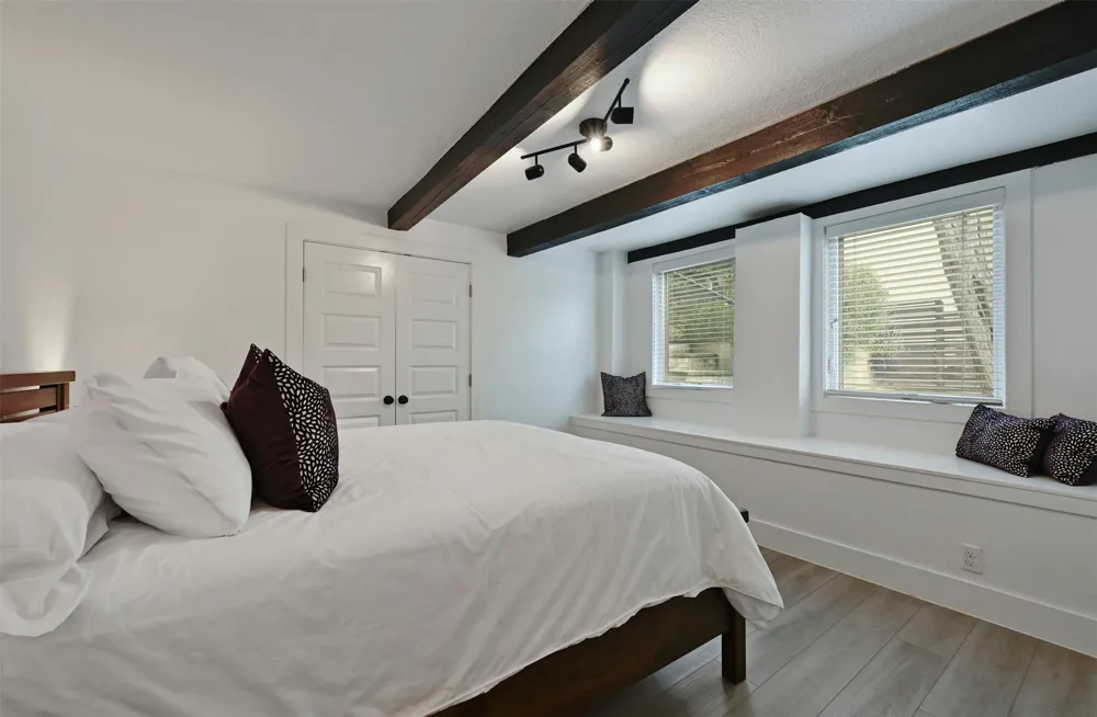 1301 Newning Avenue #B Austin, TX 78704