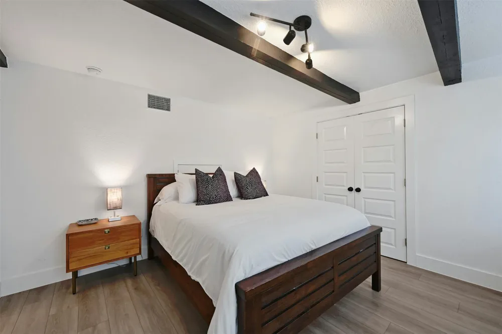 1301 Newning Avenue #B Austin, TX 78704