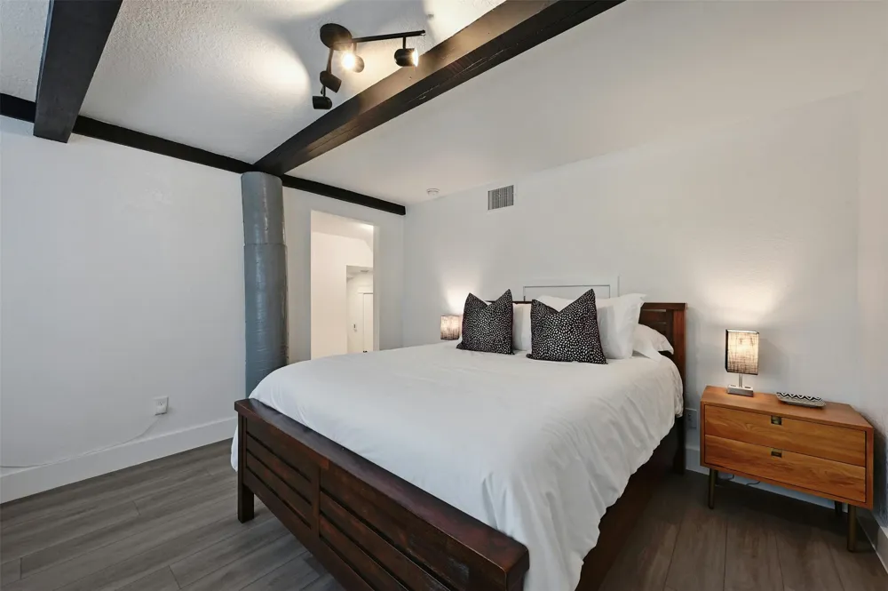 1301 Newning Avenue #B Austin, TX 78704