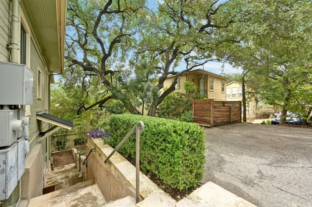 1301 Newning Avenue #B Austin, TX 78704