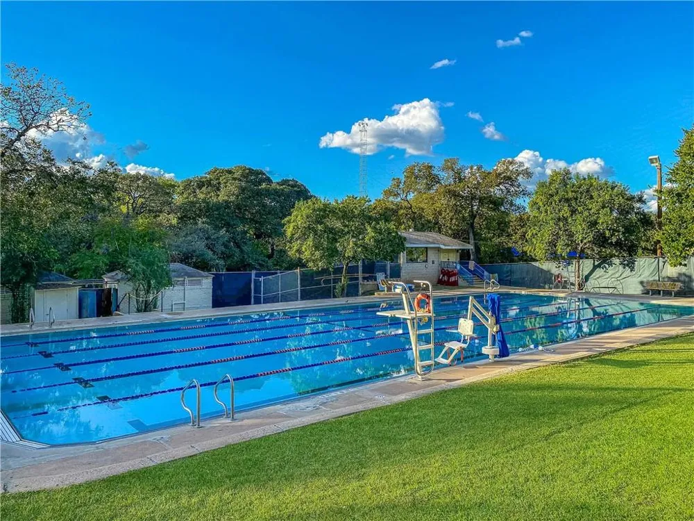 1301 Newning Avenue #B Austin, TX 78704