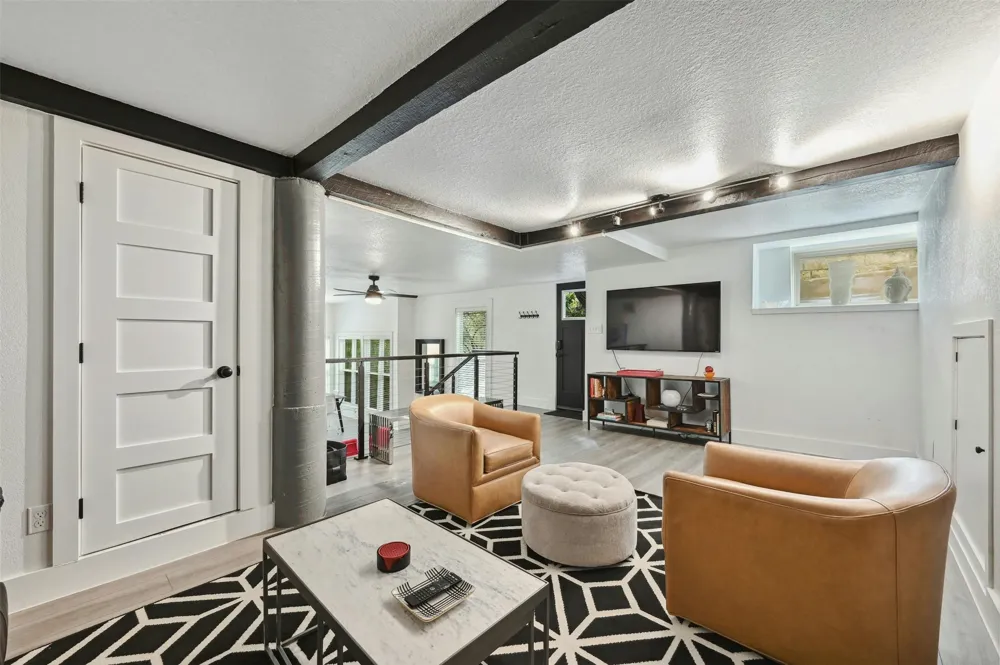 1301 Newning Avenue #B Austin, TX 78704