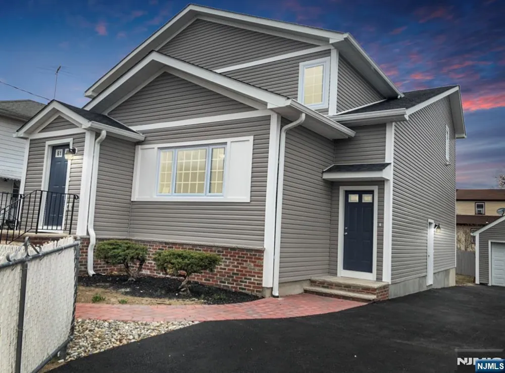 61 Chestnut Street 2 Lodi, NJ 07644