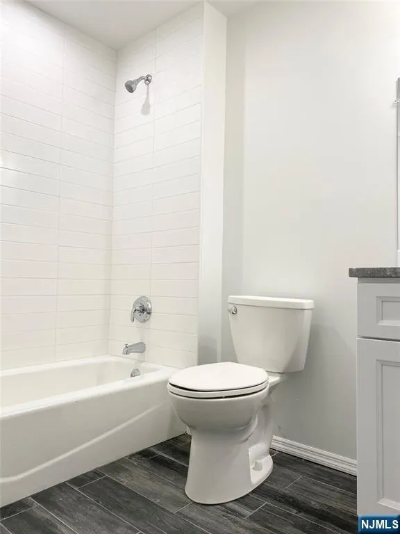 61 Chestnut Street 2 Lodi, NJ 07644