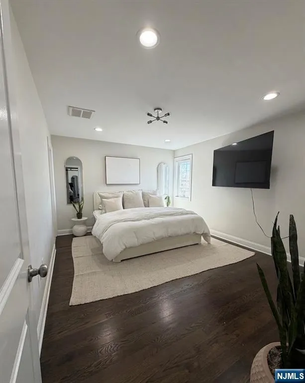 61 Chestnut Street 2 Lodi, NJ 07644