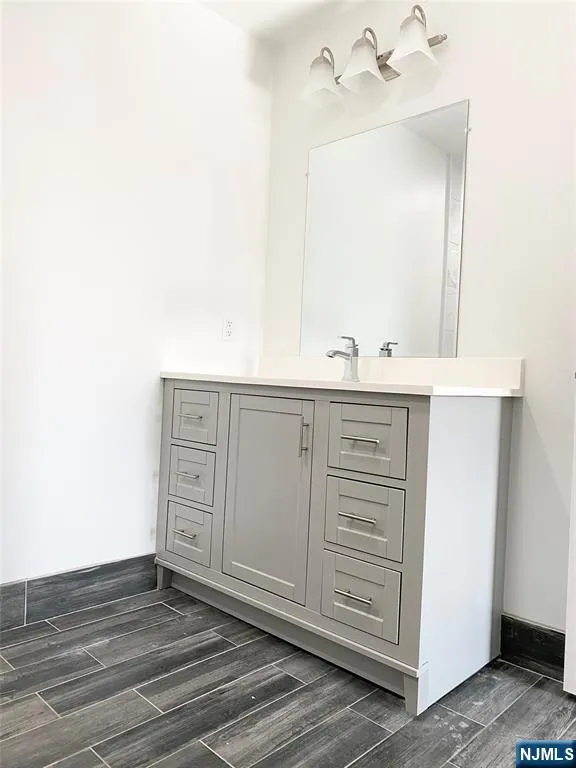 61 Chestnut Street 2 Lodi, NJ 07644