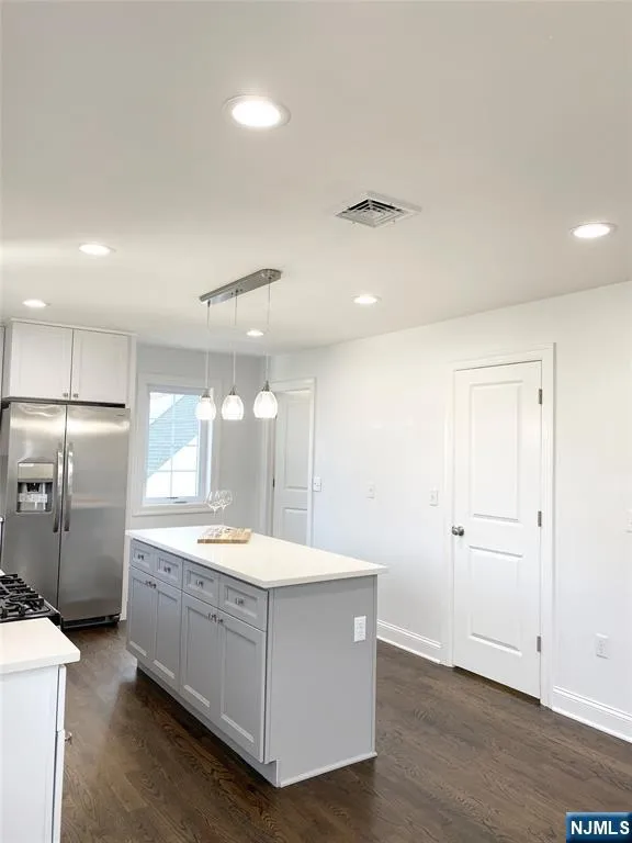 61 Chestnut Street 2 Lodi, NJ 07644