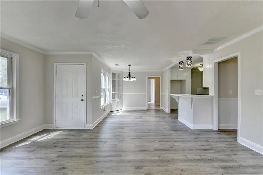2725 Milton Bryan Drive Loganville, GA 30052