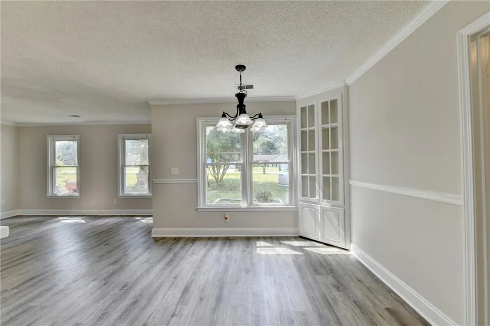 2725 Milton Bryan Drive Loganville, GA 30052