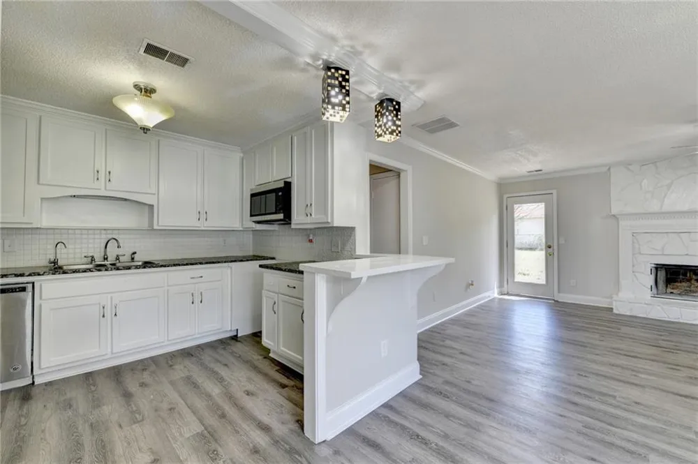 2725 Milton Bryan Drive Loganville, GA 30052
