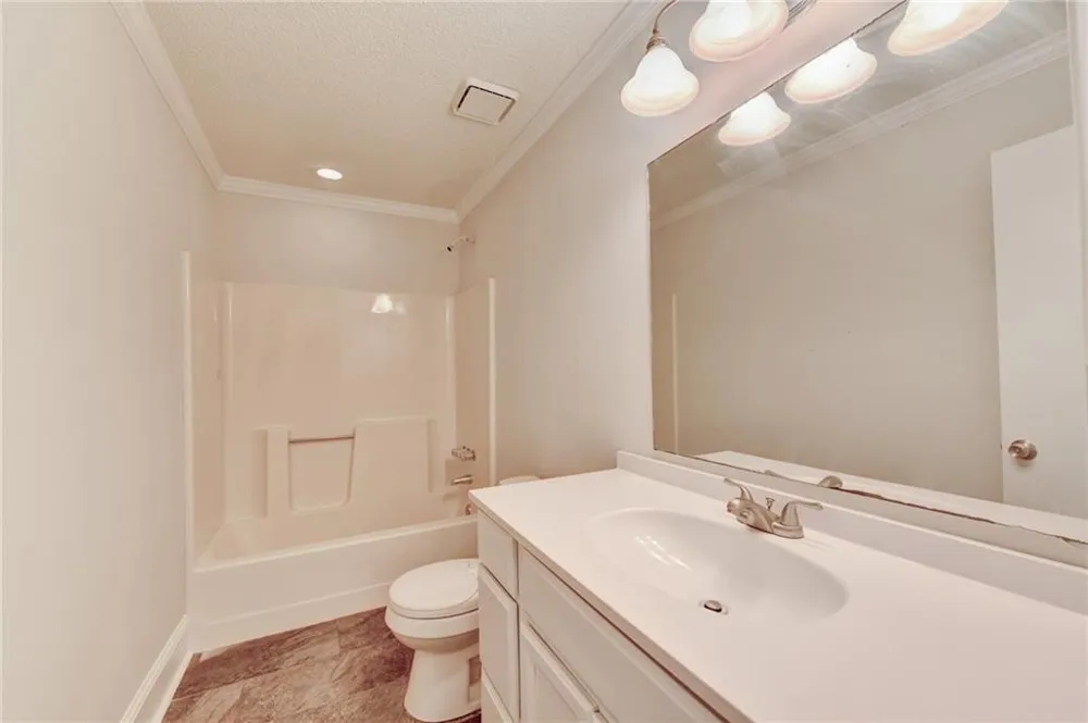2725 Milton Bryan Drive Loganville, GA 30052
