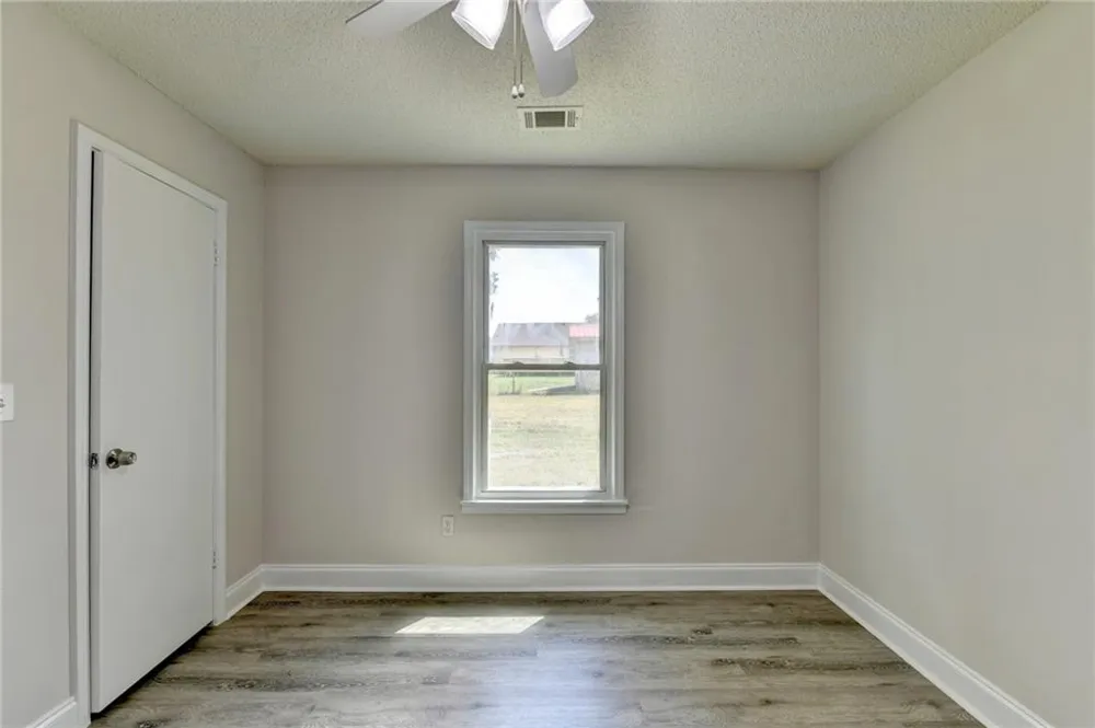 2725 Milton Bryan Drive Loganville, GA 30052