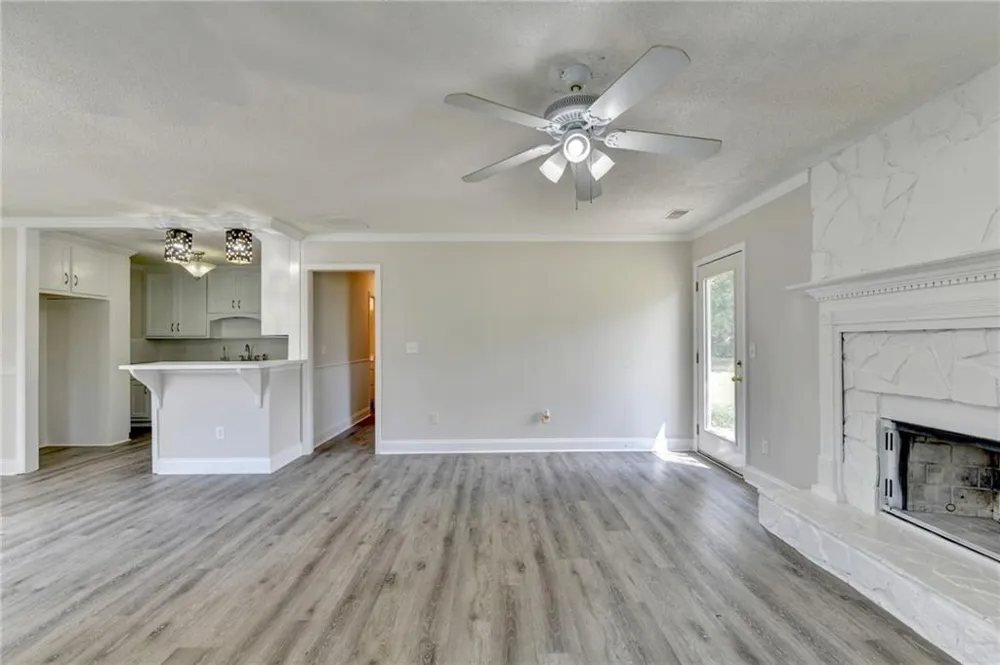 2725 Milton Bryan Drive Loganville, GA 30052