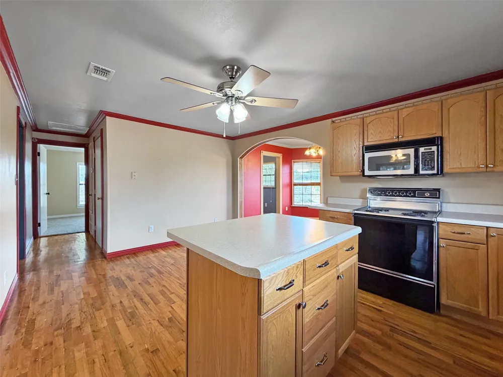 2461 FM 2118 Bagwell, TX 75412