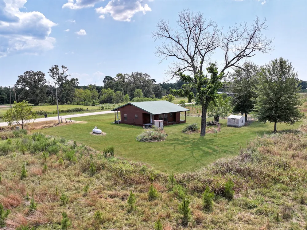 2461 FM 2118 Bagwell, TX 75412
