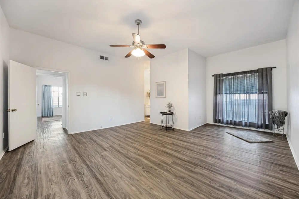 10416 High Hollows Drive #233 Dallas, TX 75230
