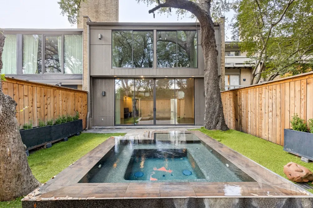 4020 Buena Vista Dallas, TX 75204