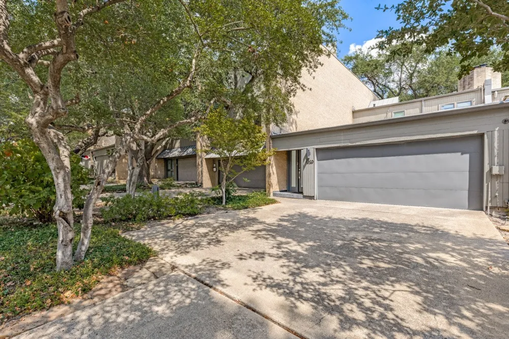 4020 Buena Vista Dallas, TX 75204