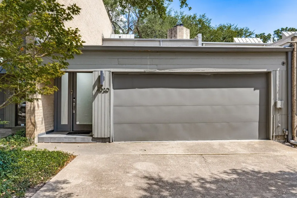 4020 Buena Vista Dallas, TX 75204
