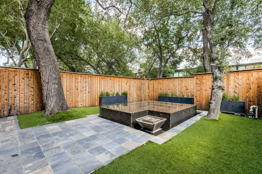 4020 Buena Vista Dallas, TX 75204