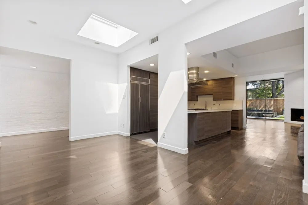 4020 Buena Vista Dallas, TX 75204