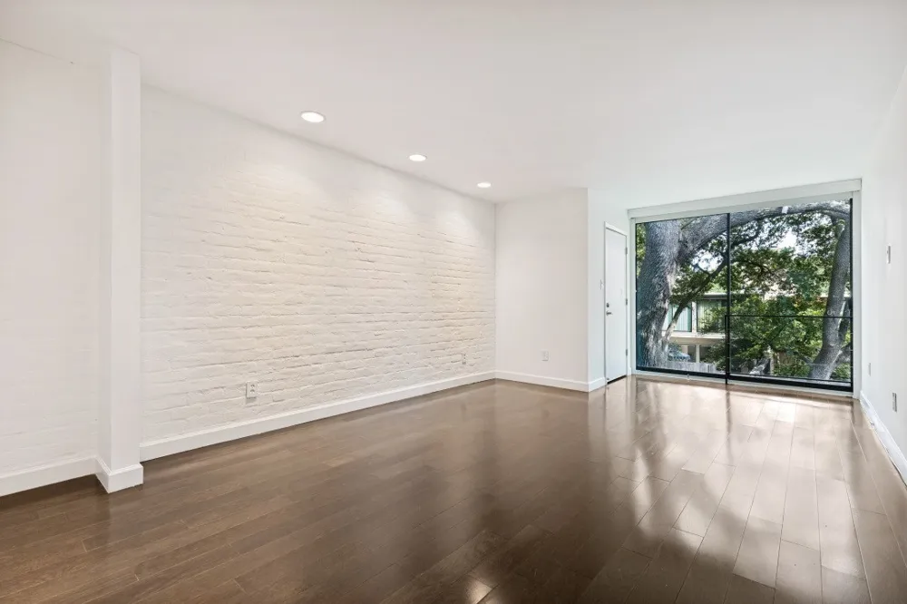 4020 Buena Vista Dallas, TX 75204