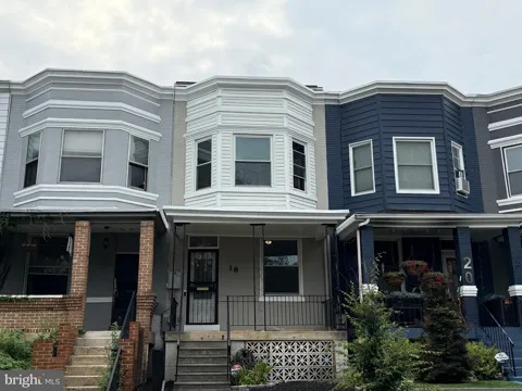 18 16TH STREET NE