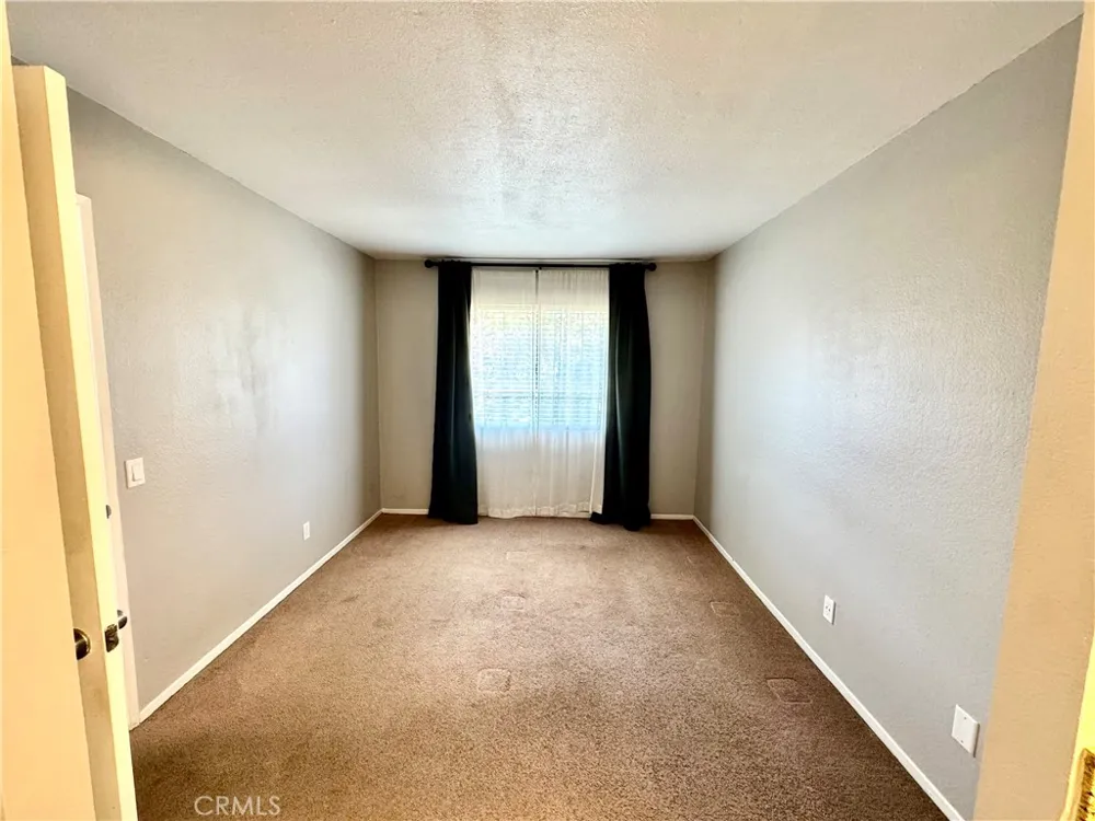 3639 Country Oaks Ontario, CA 91761