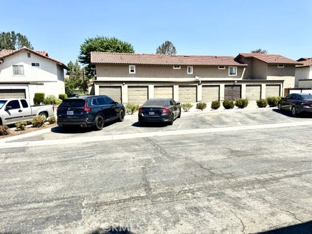 3639 Country Oaks Ontario, CA 91761