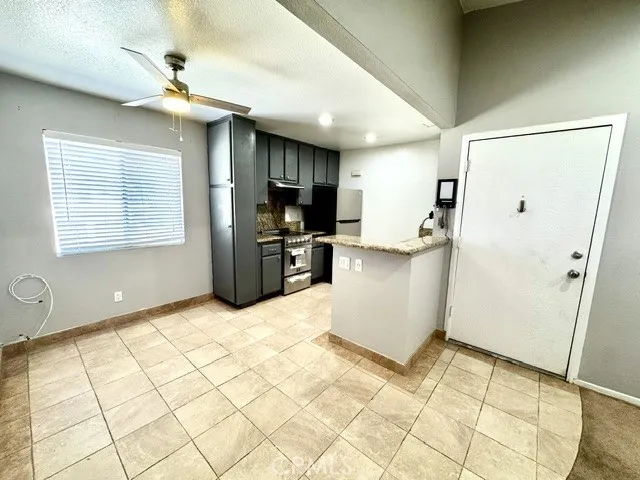 3639 Country Oaks Ontario, CA 91761