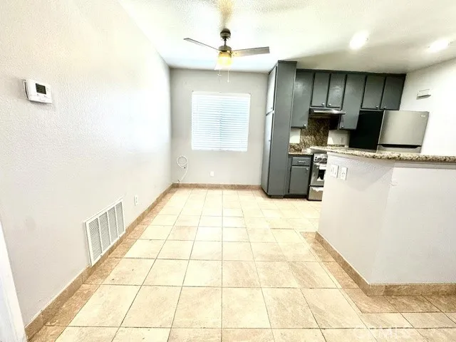 3639 Country Oaks Ontario, CA 91761