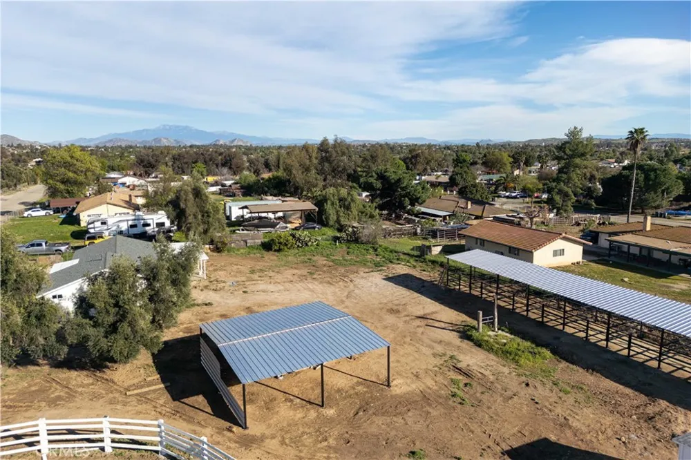 20265 Woodward Perris, CA 92570