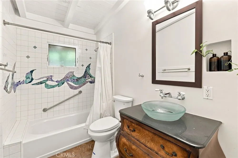 20321 Sun Valley Laguna Beach, CA 92651