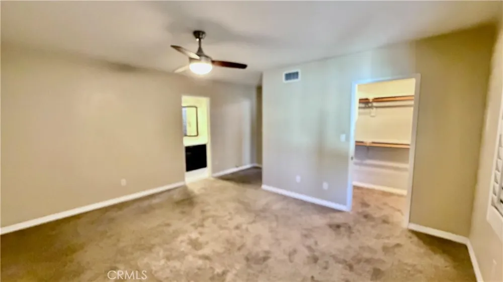 7843 Woodlake Avenue West Hills, CA 91304