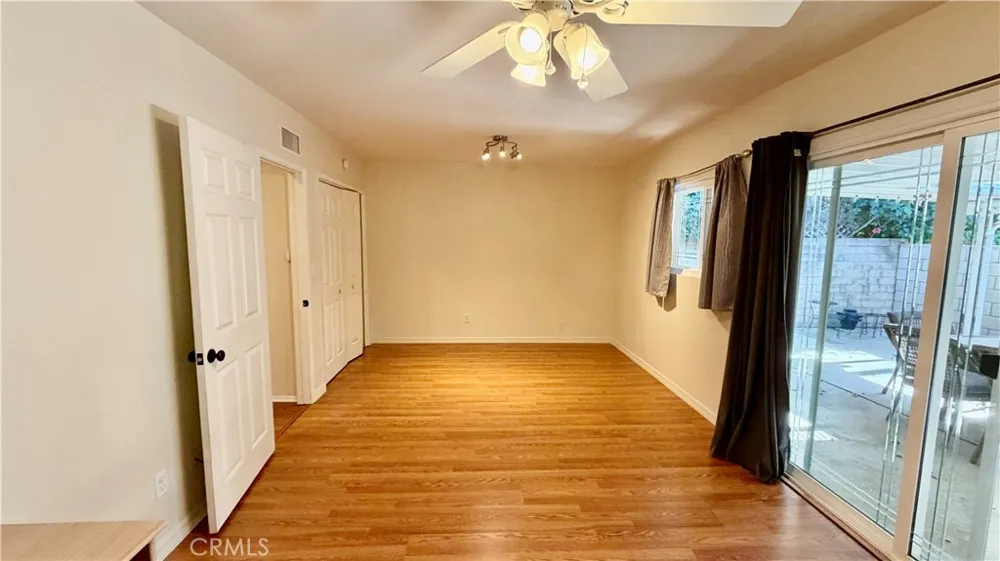 7843 Woodlake Avenue West Hills, CA 91304