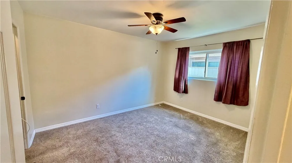 7843 Woodlake Avenue West Hills, CA 91304