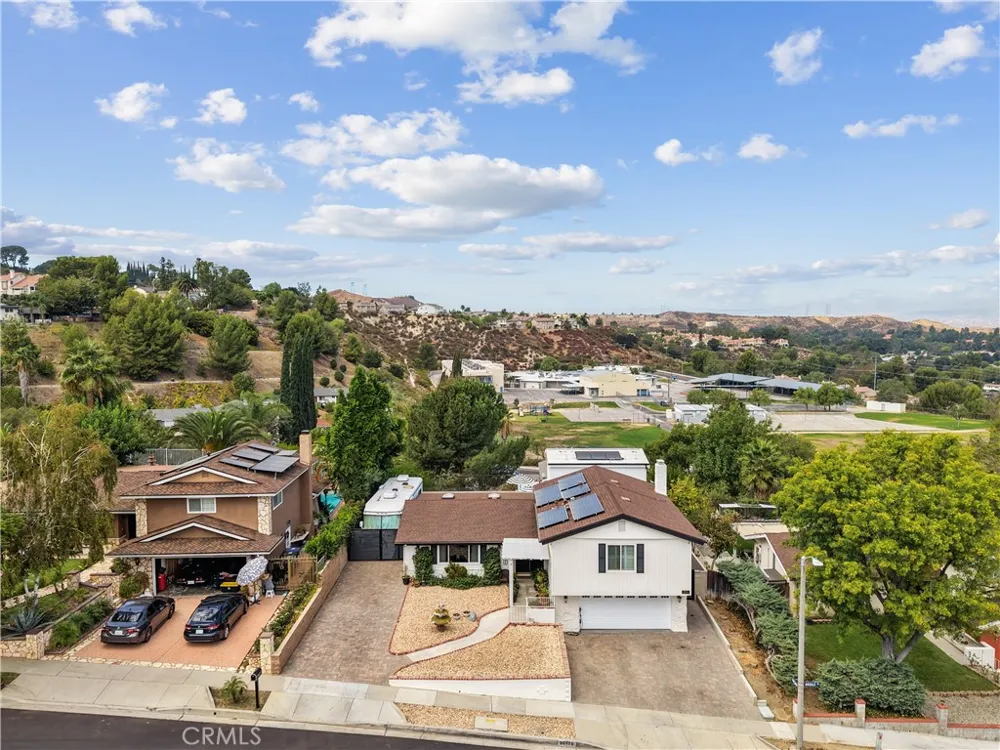 26173 Abdale Newhall, CA 91321