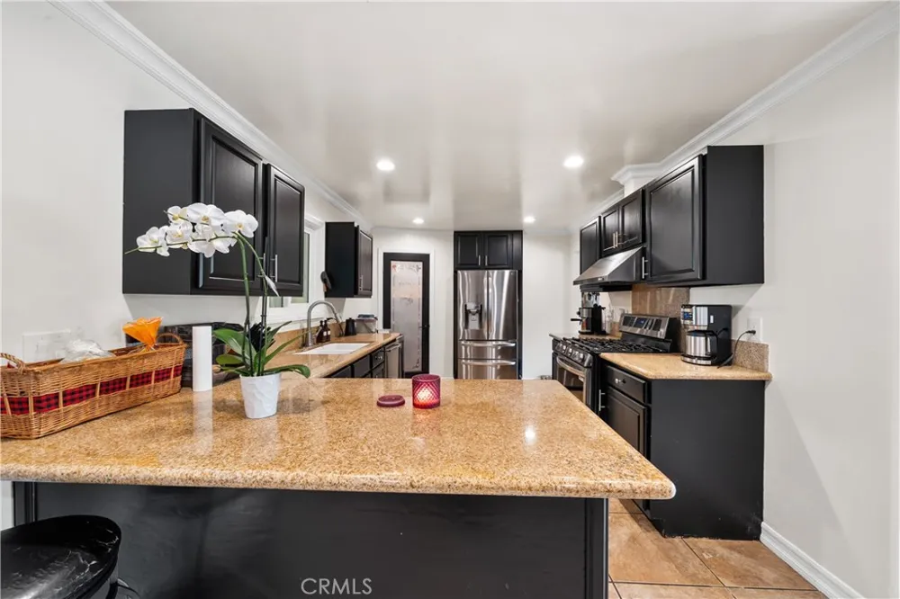 26173 Abdale Newhall, CA 91321