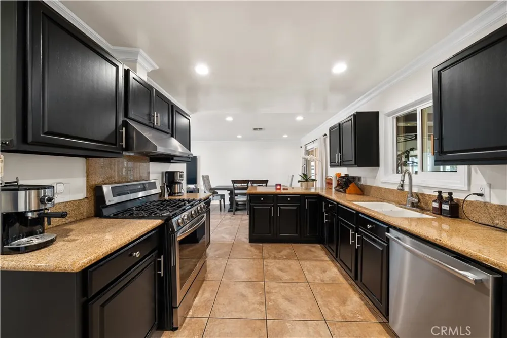 26173 Abdale Newhall, CA 91321