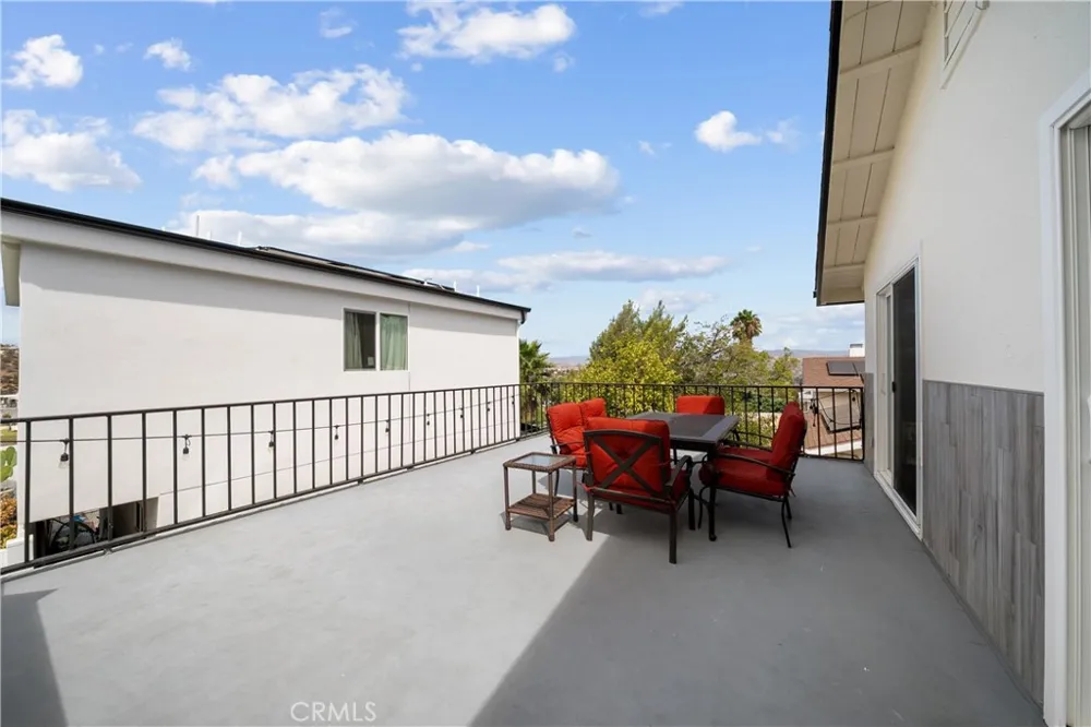 26173 Abdale Newhall, CA 91321