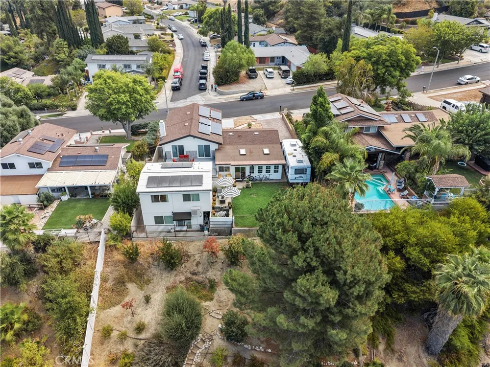26173 Abdale Newhall, CA 91321