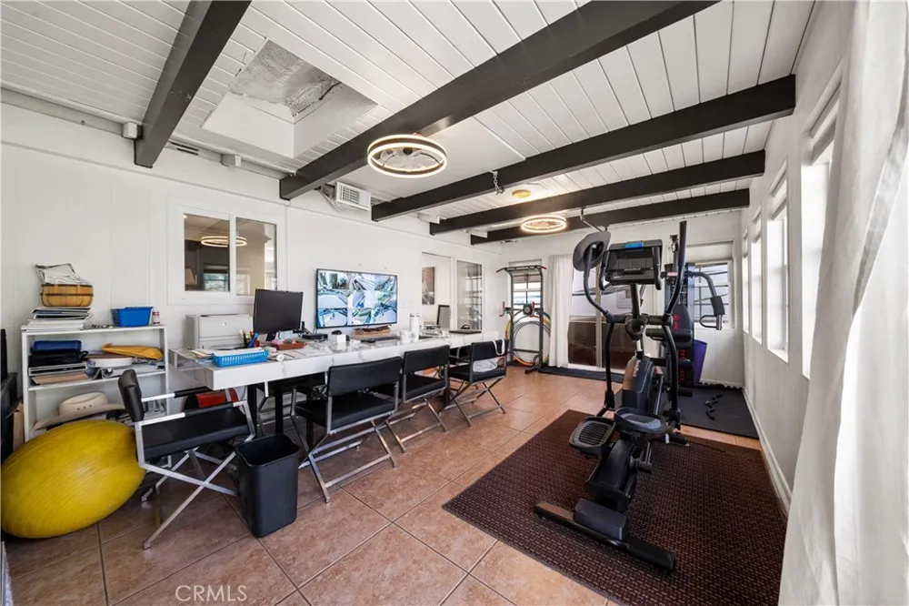 26173 Abdale Newhall, CA 91321