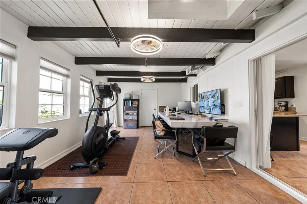 26173 Abdale Newhall, CA 91321