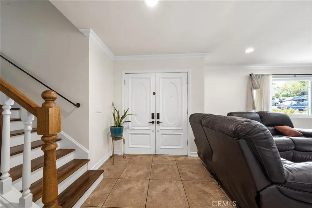 26173 Abdale Newhall, CA 91321