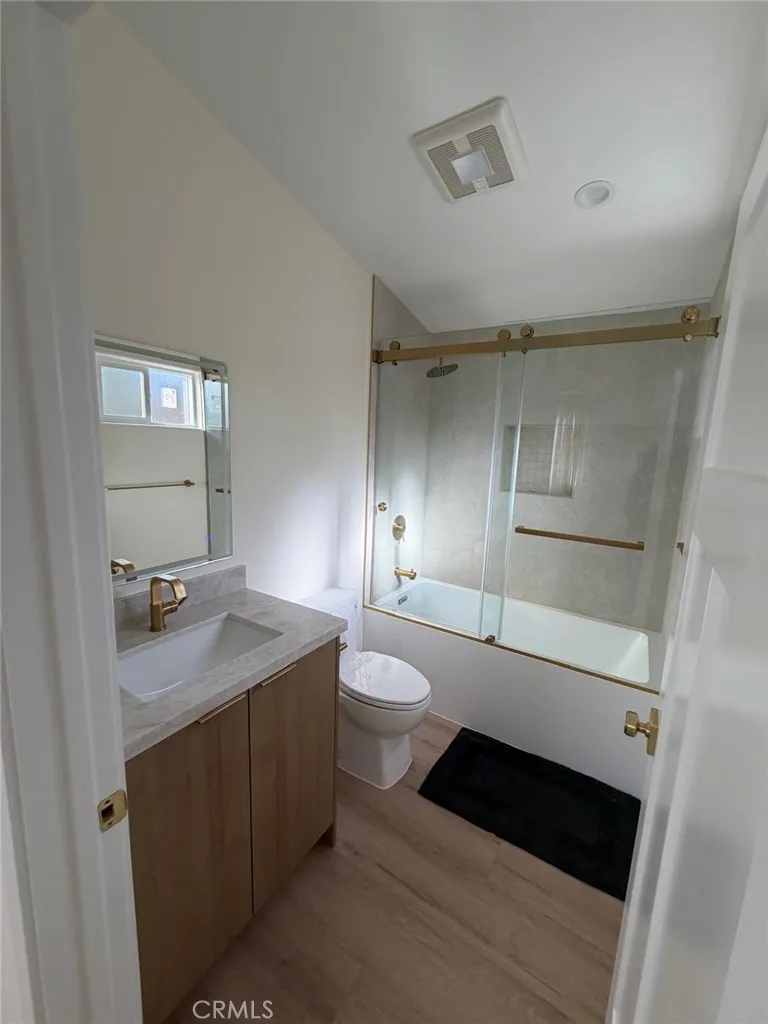 26173 Abdale Newhall, CA 91321