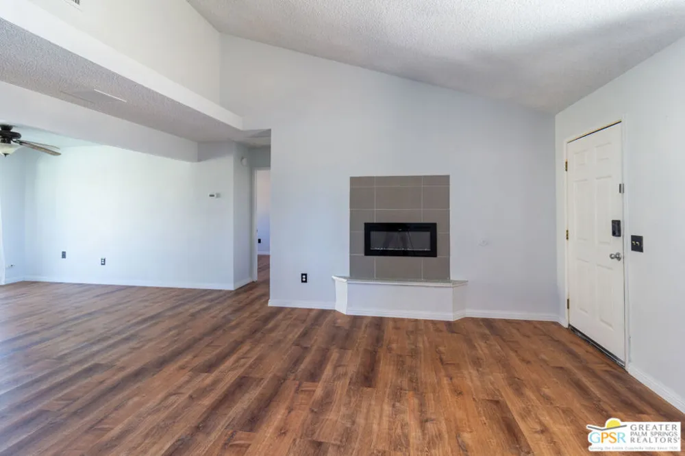 6070 Chia Avenue Twentynine Palms, CA 92277