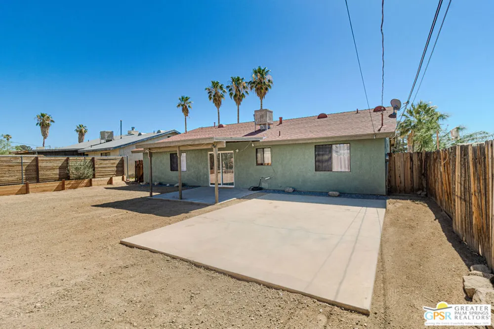 6070 Chia Avenue Twentynine Palms, CA 92277