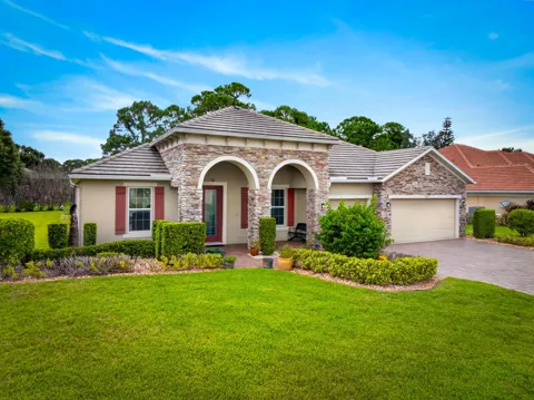 8067 KIAWAH Trace